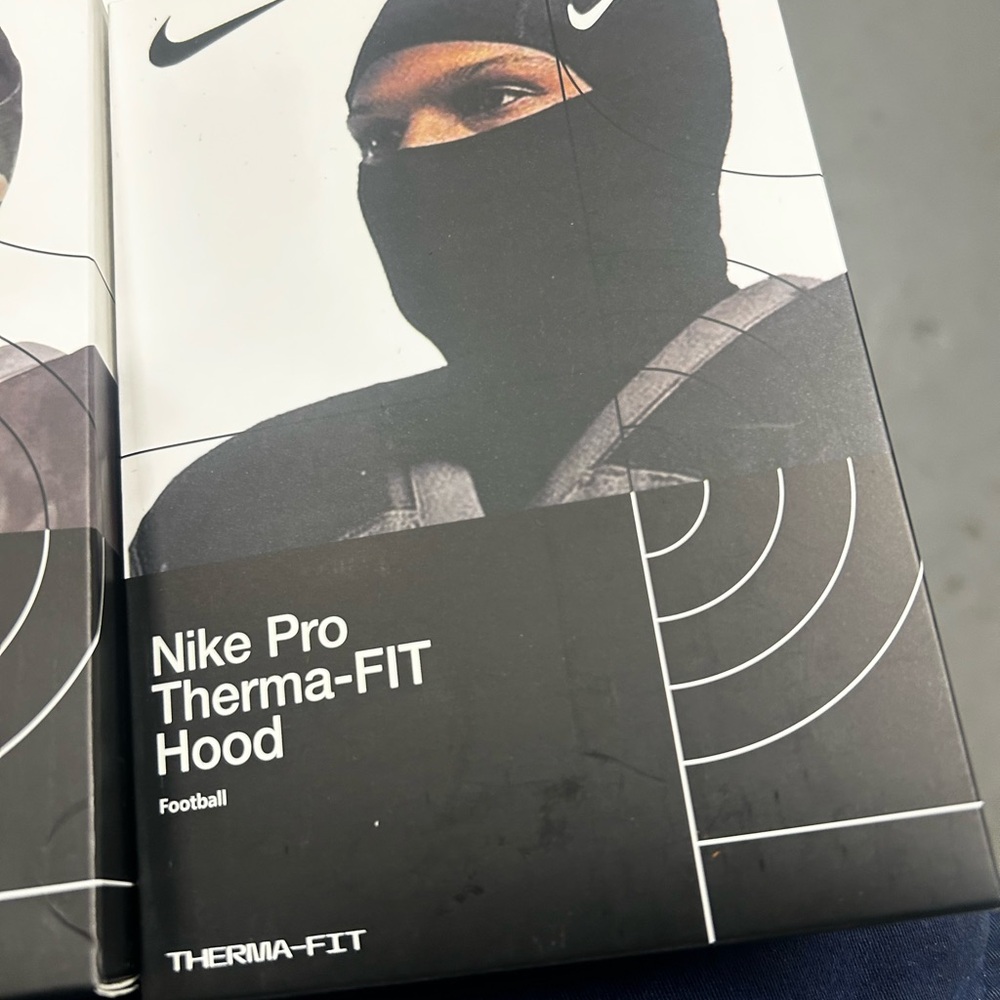 Nike Black Therma-FIT Hood Brand New